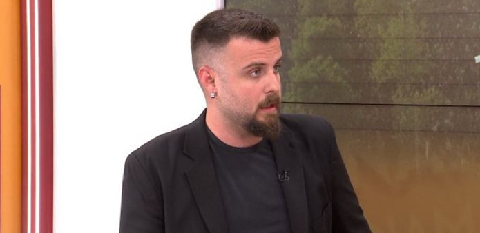 MRZITELJ UPOREDIO PATRIJARHA S PAVELIĆEM U tajkunskom "Danasu" pljuje po SPC, za to ima odrešene ruke!
