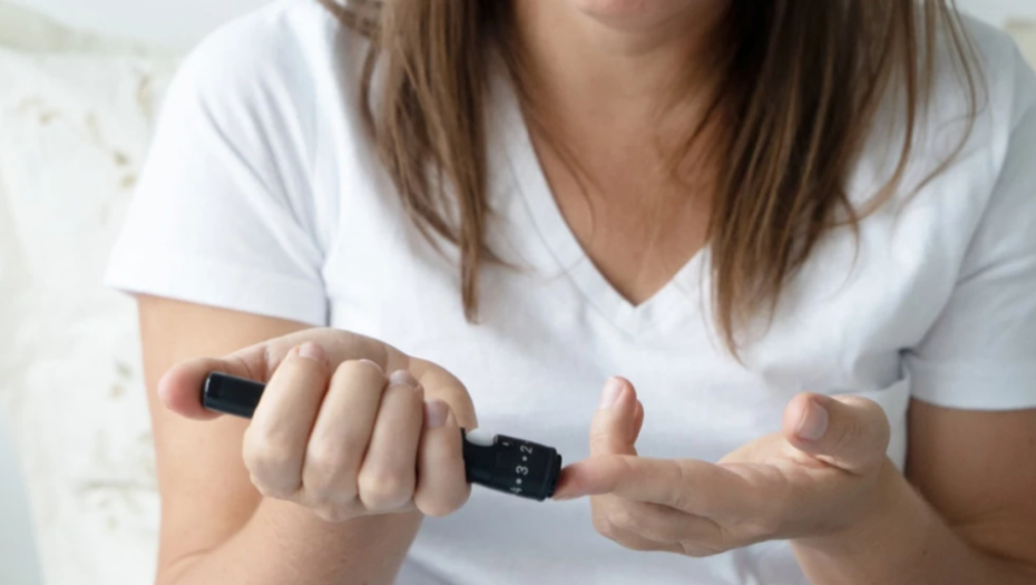 ALTERNATIVNOG ISCELITELJA PROGLASILI KRIVIM ZA UBISTVO DIJABETIČARKE! Rekao joj da ne koristi insulin!