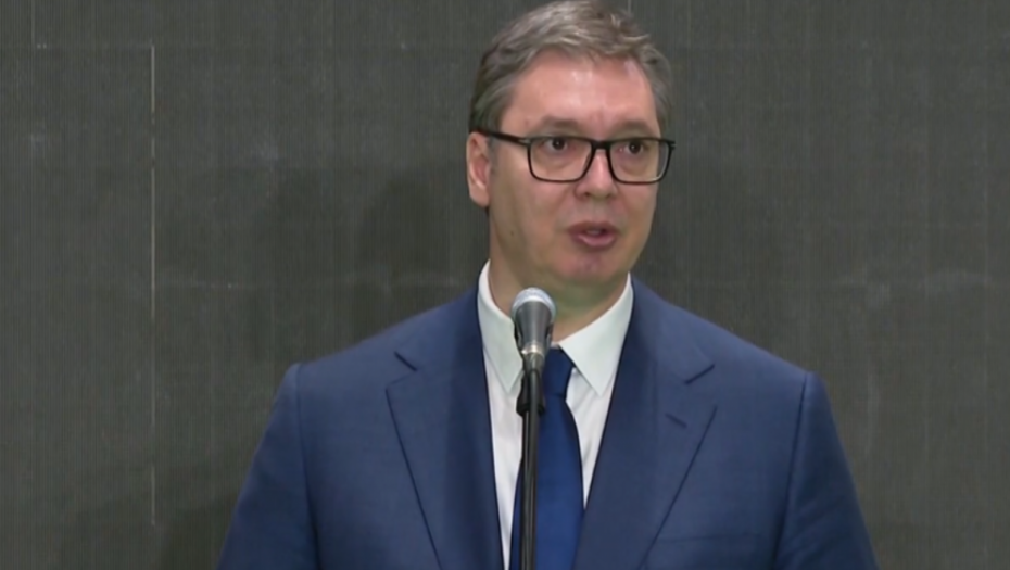 OPOZICIONARI PRIZNALI! Svi mi koji protestujemo treba da se zabrinemo jer Vučić neće da prizna Kosovo!
