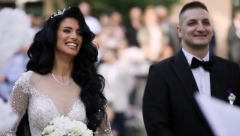 NAKON ANĐELINOG "DA", MLADOŽENJA JOJ OKREĆE LEĐA: Nemanjina reakcija je zbunila goste, a zatim je krenuo gromoglasan smeh