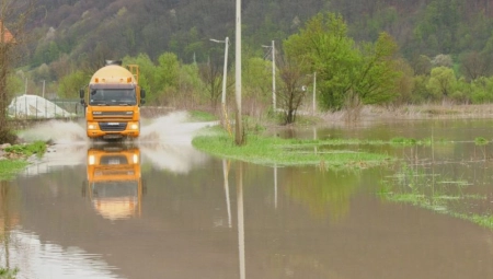 SAVA PRETI KOD ŠAPCA Obilne padavine napravile pometnju u sredu u Novom Sadu, Koceljevu, Zrenjaninu, Prijepolju