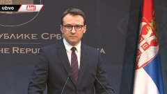 PETKOVIĆ: Lekari, rudari, vaspitači, mirno protestuju, a vaši ekstremisti divljaju uz povike terorističkoj UČК! Кo će odgovarati za to?