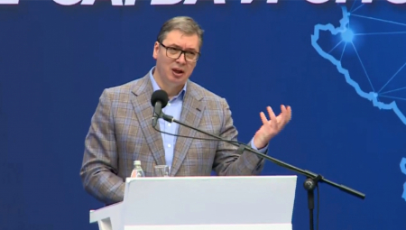 VUČIĆ POZIVA GRAĐANE NA VELIKI SKUP SRBIJA NADE Predsednik istakao šta ga čini posebno srećnim