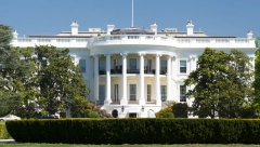 MORAMO NATERATI BELU KUĆU NA POKRET Makarti:Moramo na pauzu