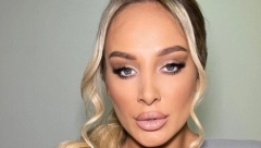 "MOJE BOGATSTVO" Luna Đogani mazi stomak u poodmakloj trudnoći, a njen snimak pokrenuo buru na društvenim mrežama!