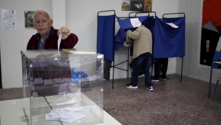 GRCI DANAS NA BIRALIŠTIMA Do većine u parlamentu teško, mogući novi izbori