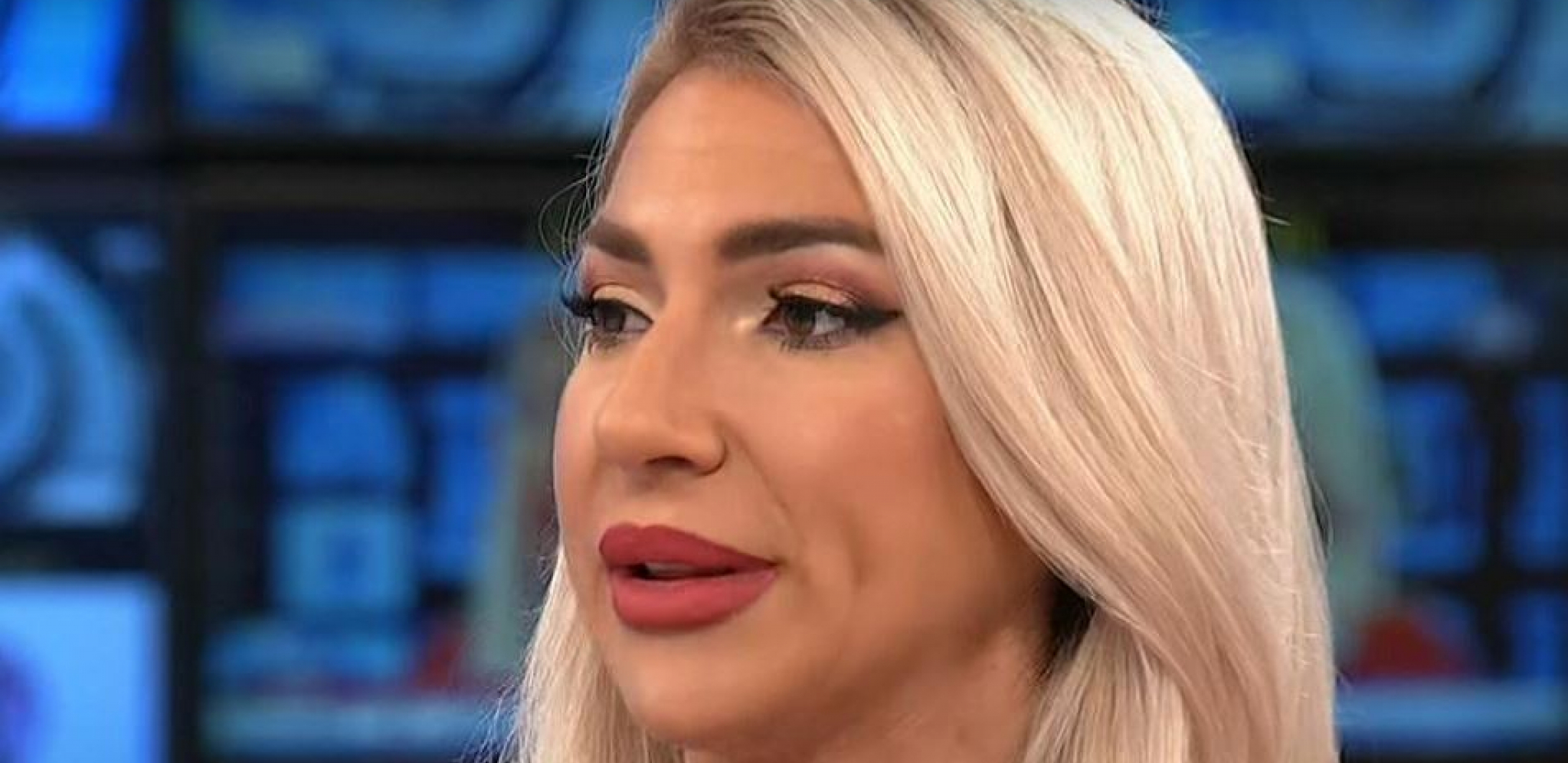 VODITELJKA POKAZALA ADUTE Jovana Jeremić zakucala jači pol za male ekrane, šokirala novim izdanjem u jutaranjem programu!