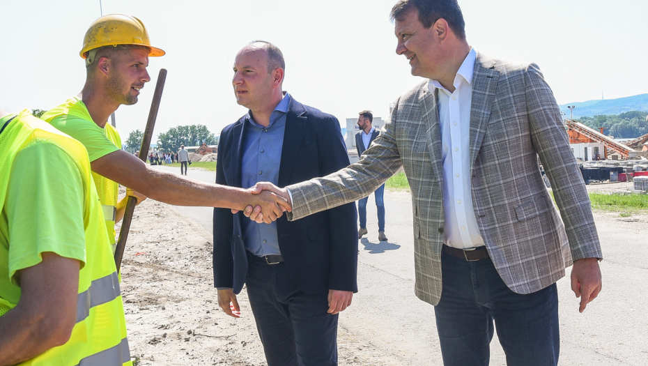 MIROVIĆ I ĐURIĆ: Biciklistička staza od Novog Sada do Begeča u funkciji za deset dana