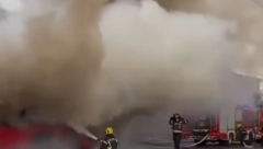 ''AUTOBUS SE PRETVORIO U BUKTINJU, LJUDI SU BEŽALI U PANICI'' Svedoci stravičnog požara u Nišu pričaju kako su se putnici spasili