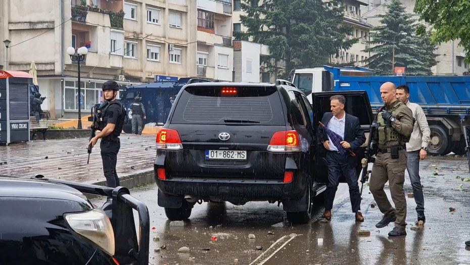 SVE O KURTIJEVOM UDARU NA SRBE Detalji jučerašnjeg nasilnog upada u zgrade tri opštine na severu Kosova