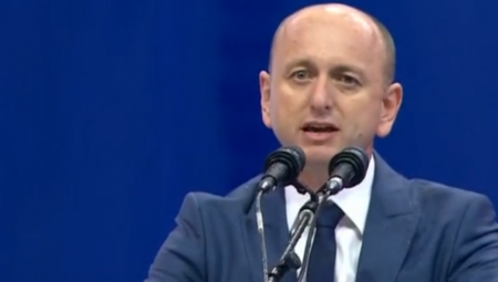 KNEŽEVIĆ PORUČIO VUKOVIĆU Ne možete reći da nema povećanja plata bez novog zaduživanja, tako najbolje ubijate program "Evropa sad 2"
