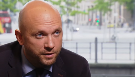 "TO ŠTO RADI KURTI JE KAŽNJIVO" Specijalni izaslanik Nemačke za Balkan rasturio lažnog premijera