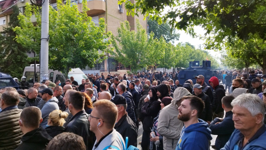 GRAĐANI ZUBINOG POTOKA: Ovo je srpska država, nećete nas proterati (VIDEO)