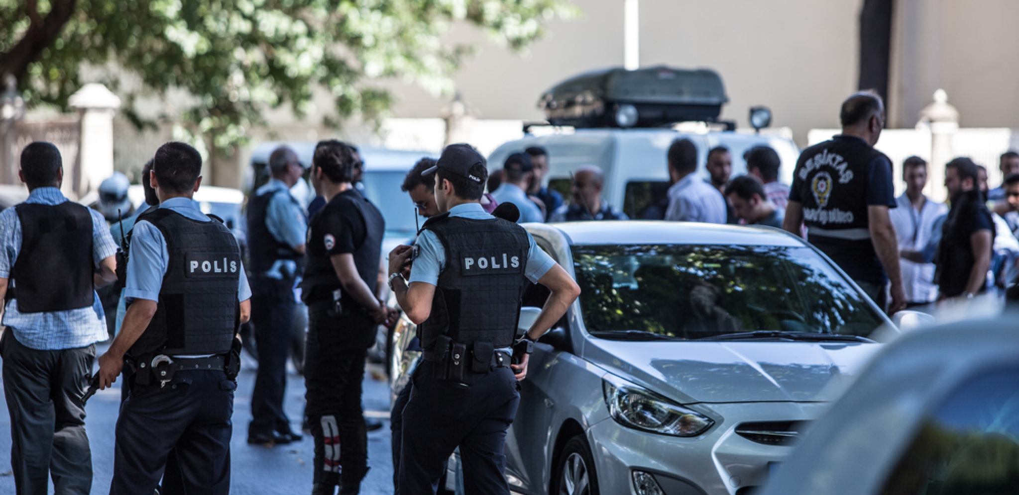 HOROR U OMILJENOM LETOVALIŠTU SRBA Jedna osoba ubijena, među povređenima i maloletno lice