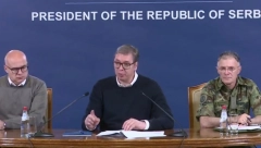 I TADA JE KFOR KRENUO U AKCIJU Vučić: Oni su njih "štitili od Srba", umesto da su uradili obrnuto