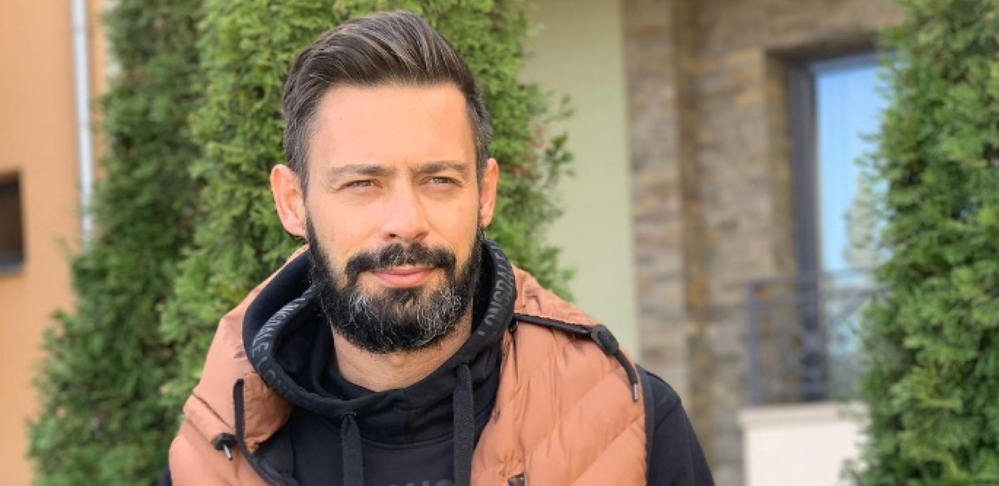 SRPSKI GLUMAC PODELIO EMOTIVNE PRIZORE SVETINJA SA KOSOVA Pokazao zavičaj i manastire, a kadrovi i poruka će vas rasplakati