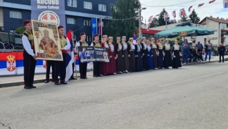Leposavić: KUD "Kopaonik" nastupa ispred bodljikave žice i specijalaca