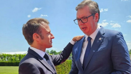 VUČIĆ RAZGOVARAO SA MAKRONOM Izrazio sam zabrinutost zbog najnovije eskalacije nasilja na Kosovu i Metohiji