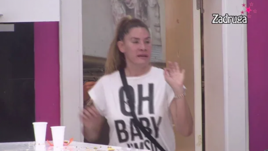 RAZBESNELA CEO CRNI STO! Zadrugari skočili na Anu Ćurčić, jedna njena izjava ih je izvela iz taktaa