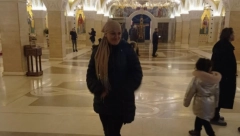 MARIJA JE SAMOHRANA MAJKA TRI ĆERKE KOJA SE BORI SA RAKOM Lekari je otpisali, ali deca joj ne dozvoljavaju da odustane od života