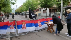 NE ODUSTAJU OD SVOJIH PRAVA Srbi šesti dan protestuju Zvečanu