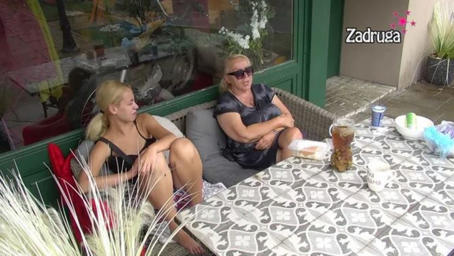 "OSTAVIO JE ŽENU ZBOG VEŠTAČKE PRERAĐEVINE" Tamaris i Zorica žestoko opleli po Janjušu, pa potkačile i ove zadrugare!