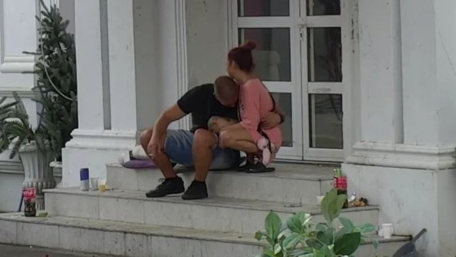 IPAK NE MOGU JEDNO BEZ DRUGOG! Pomirili se Petrući i Palčica!
