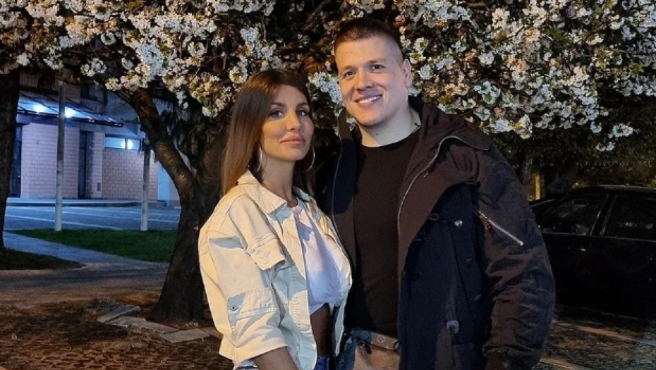 SLOBA I JELENA PRAVE SVADBU? Pevač sve organizovao u tajnosti, poznato i za kada je zakazano ogromno veselje!