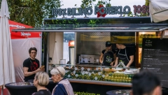 PREKO 1.000 LJUDI SE SLILO U SRCE ZEMUNA! Otvorena tradicionalna letnja manifestacija "Zemun fest"!