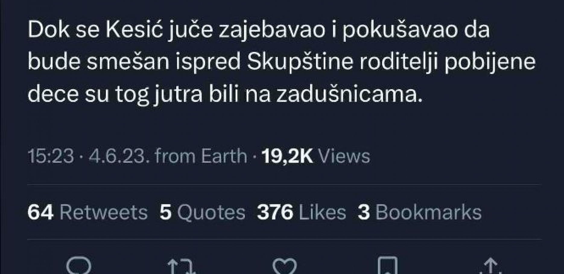 LJUDI BESNI NA KESIĆA Dok su oplakivali decu Zoran izvodio neprikladan performans