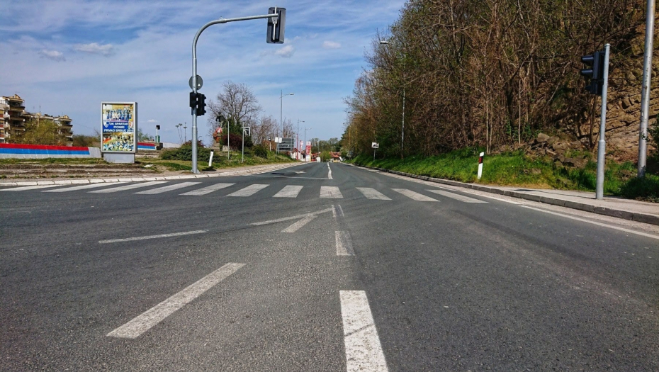 MAJKU SA DVOJE DECE UDARIO AUTOBUS Teška saobraćajka u Ljigu: Hospitalizovana u valjevskoj bolnici