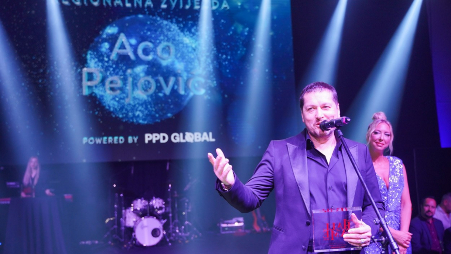 PEJOVIĆA ODLIKOVALI HRVATI Aco dobio nagradu za najveću regionalnu zvezdu