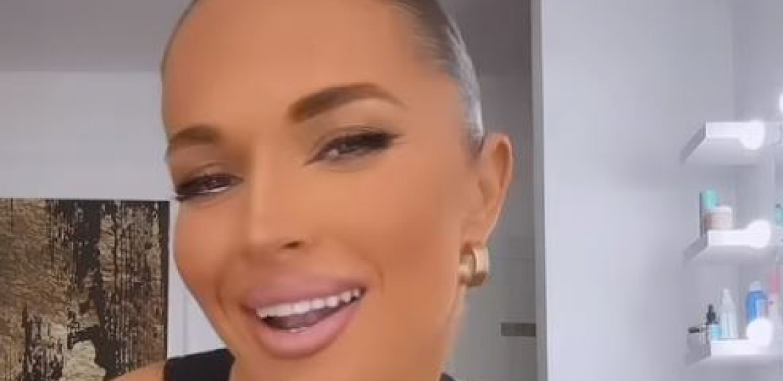 TEODORA SE NE ZAUSTAVLJA! Novo eksplicitno izdanje Džehverovićeve šokiralo javnost, obline u prvom planu, a evo šta se sve vidi! (FOTO)