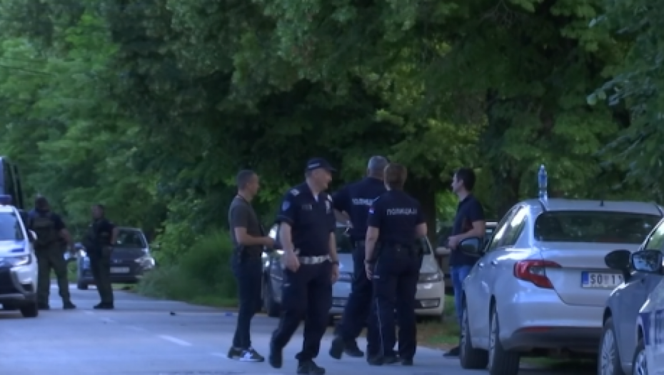 ŽANDARMI PUCALI TEK NAKON ŠTO SU RANJENI U samoodbrani otvorili vatru na pomahnitalog muškarca (FOTO)