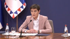 BRNABIĆEVA O TEKSTOVIMA PROTIV VUČIĆA Vizijom predsednika izvukli smo zemlju iz bankrota