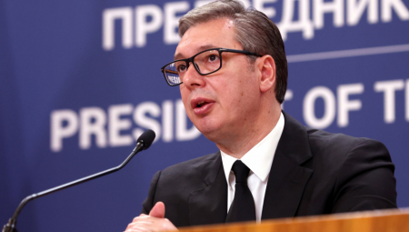 PREDSEDNIK VUČIĆ PROGLAŠEN ZA POČASNOG GRAĐANINA SUBOTICE Na predlog gradonačelnika Stevana Bakića (FOTO)