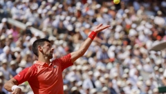 NOVAK NE IGRA SAMO PROTIV ALKARAZA Nevidljivi protivnik muči Đokovića