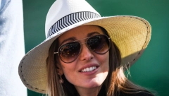 JELENA ĐOKOVIĆ KAO KRALJICA Bodrila je Novaka u kombinaciji koja je sve oduševila