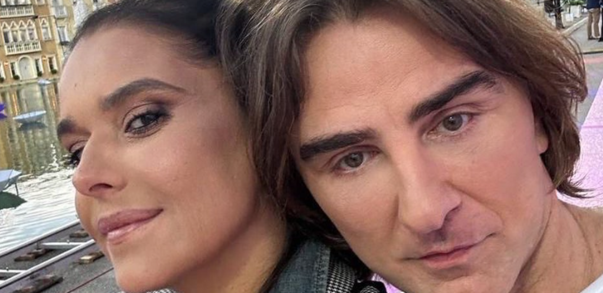 ZAVIRITE U LUKSUZNI DVORAC MILICE I ŽELJKA MITROVIĆA Svaki detalj pozlaćen, privatni kadrovi ugledali svetlost dana (FOTO)