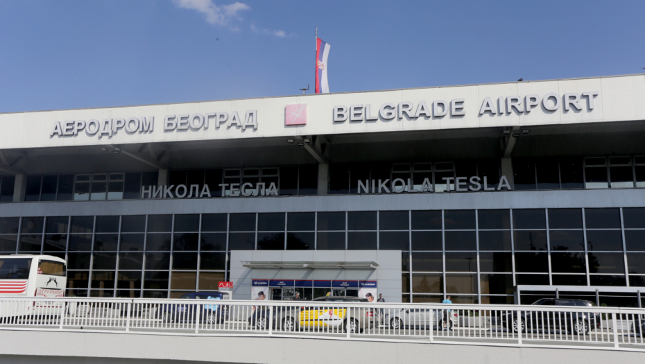 OGLASILA SE JEČMENICA: Očekujemo objašnjenje Aerodroma o učestalim problemima koji otežavaju avio-saobraćaj
