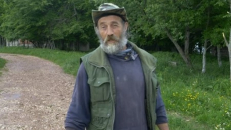 JEDINSTVEN U SVETU Pastir govori 5 jezika, traži ženu za brak, ali ne želi da napusti selo