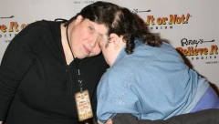 POSLEDNJI POZDRAV Preminuli najstariji sijamski blizanci na svetu, do samog kraja živeli odvojeno bez operacije