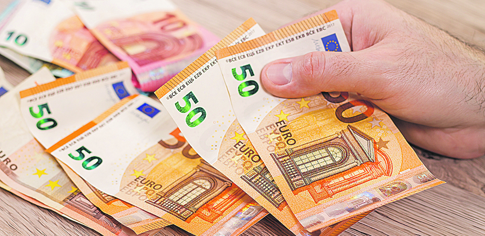 PAŽNJA - OVO JE PREVARA! Uporni telefonski prodavci mogu da vam potroše sav novac ako ne znate za ovu caku