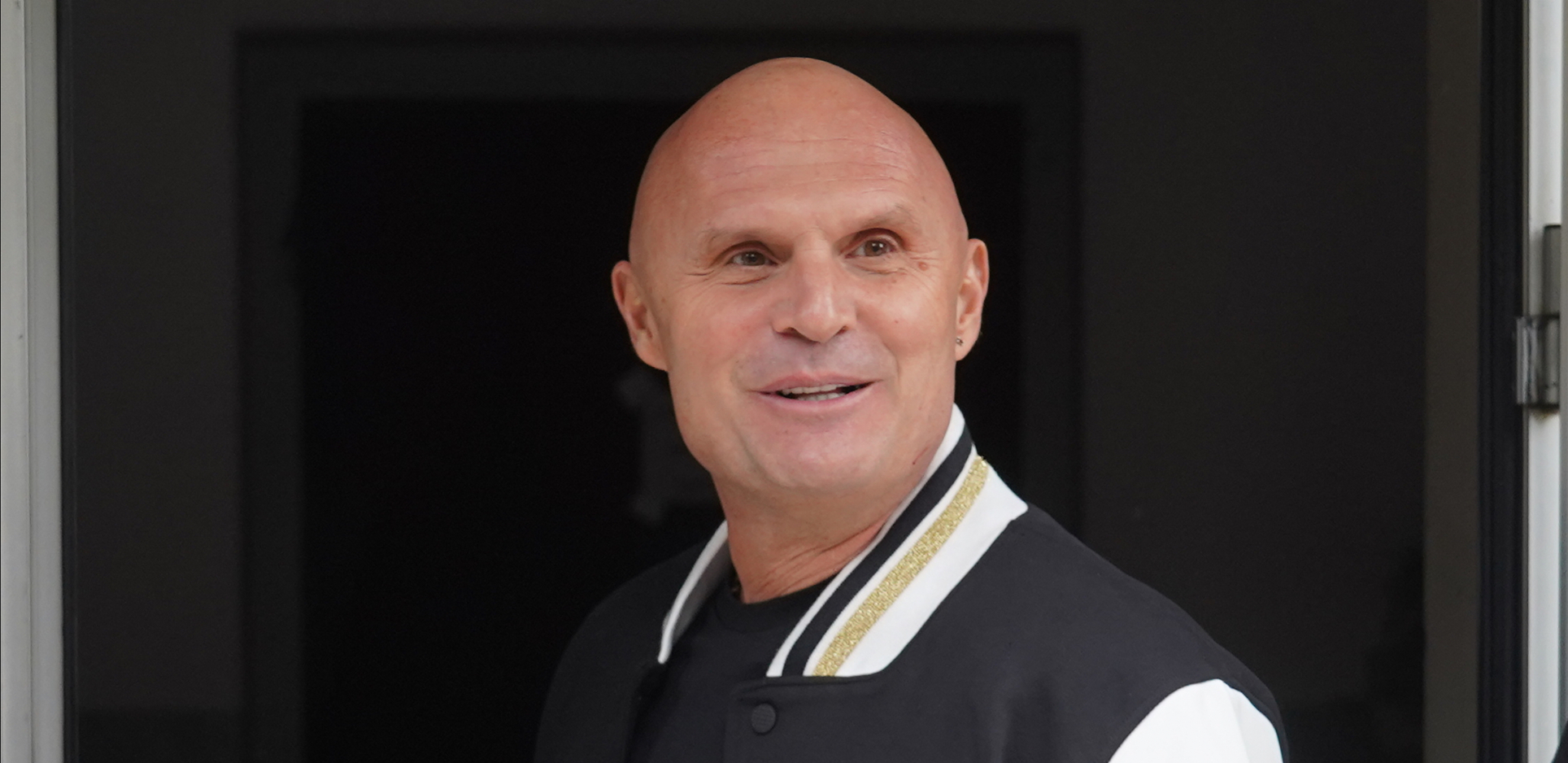 MILI NAPUSTIO SRBIJU! Pogledajte kako član žirija Zvezde Granda uživa na egzotičnoj destinaciji