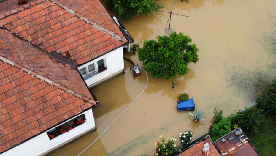 POTOP! Bujica nosi sve pred sobom, poplavljeno 26 opština u Srbiji: Čačak trpi najjači udar!