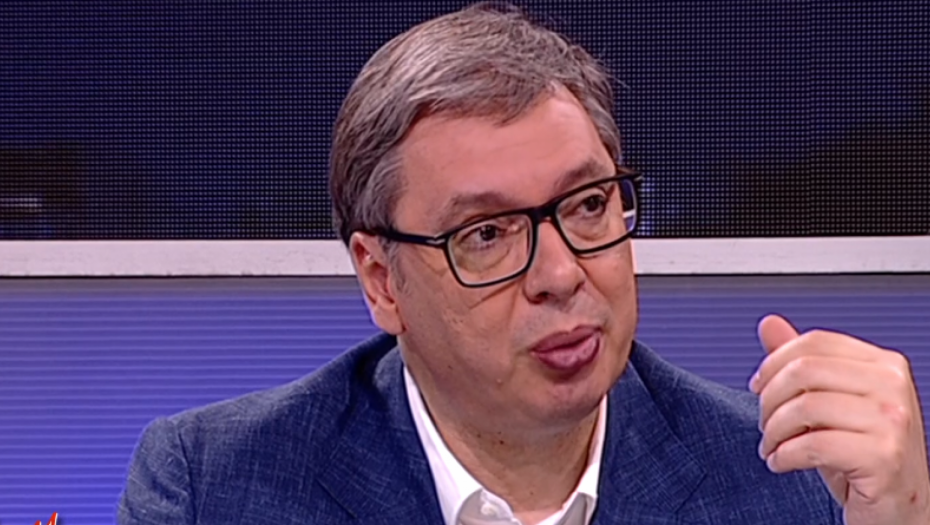 VUČIĆ O PREDLOGU DA SE PROMENI ZASTAVA Hoće sve srpsko da ukinu, to nije naivno, ali će im biti neuspešno