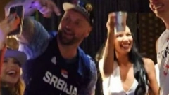 LUDA ŽURKA JOKIĆEVE BRAĆE Slavi se istorijska titula uz srpsku muziku, "gori" noćni klub u Denveru (VIDEO)