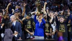 TRADICIJA U AMERICI Evo zašto se pobednicima NBA lige dodeljuje prsten i koliko vredi