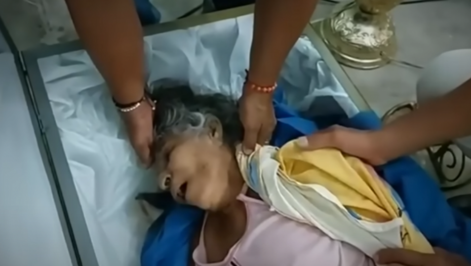 KUCA NA VRATA RAJA Došli u kapelu da presvuku staricu, onda je usledio horor (VIDEO)