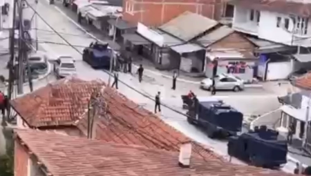 KURTI NE ŽELI MIR Povećava broj specijalaca umesto da posluša zahteve kompletne međunarodne zajednice (VIDEO)
